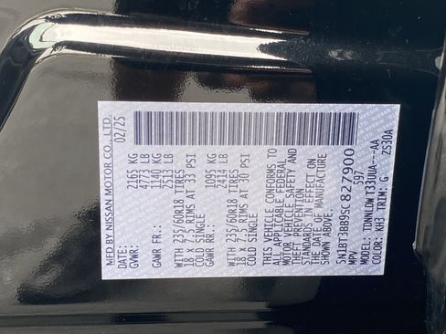 Used 2025 Nissan Rogue SV AWD/4WD image 29