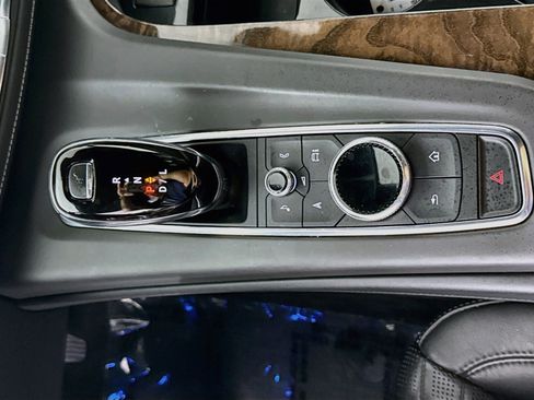 Used 2022 Cadillac Escalade ESV Sport Platinum RWD image 20