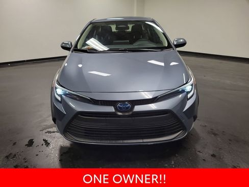 Used 2024 Toyota Corolla LE image 3