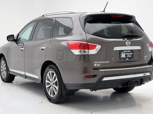 Used 2015 Nissan Pathfinder SL w/ SL Premium Package image 7