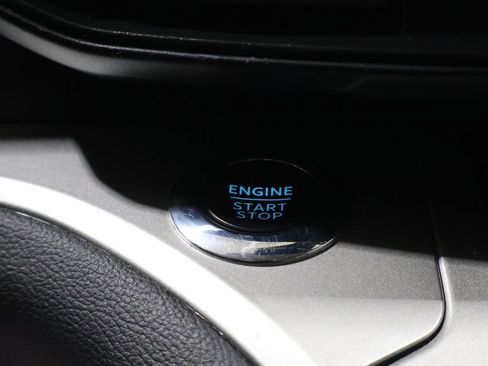 Used 2022 Ford Explorer XLT image 26