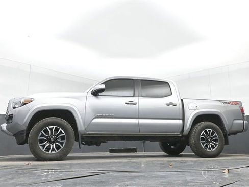 Used 2021 Toyota Tacoma TRD Sport image 44