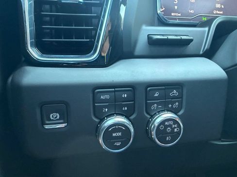 Used 2025 GMC Sierra 1500 Denali Ultimate AWD/4WD image 26