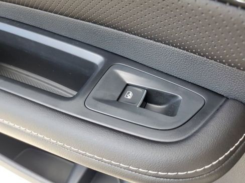 New 2026 Volkswagen Atlas Cross Sport SE image 13