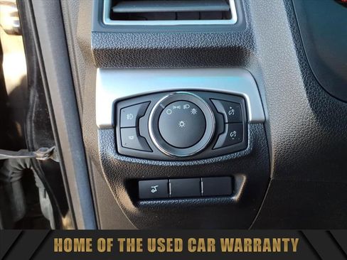 Used 2016 Ford Explorer XLT w/ Equipment Group 202A image 18