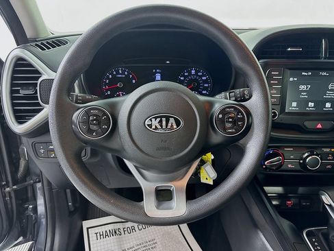 Used 2020 Kia Soul S FWD image 12