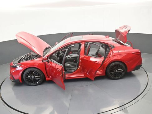 Used 2025 Toyota Camry SE w/ Multimedia Upgrade Package image 63