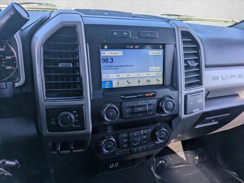 Used 2019 Ford F350 Lariat w/ Camper Package image 11