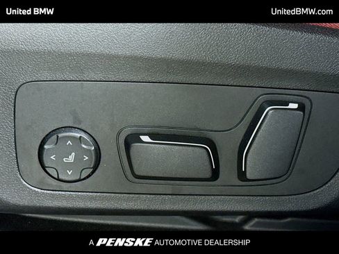 Used 2025 BMW X4 xDrive30i image 4