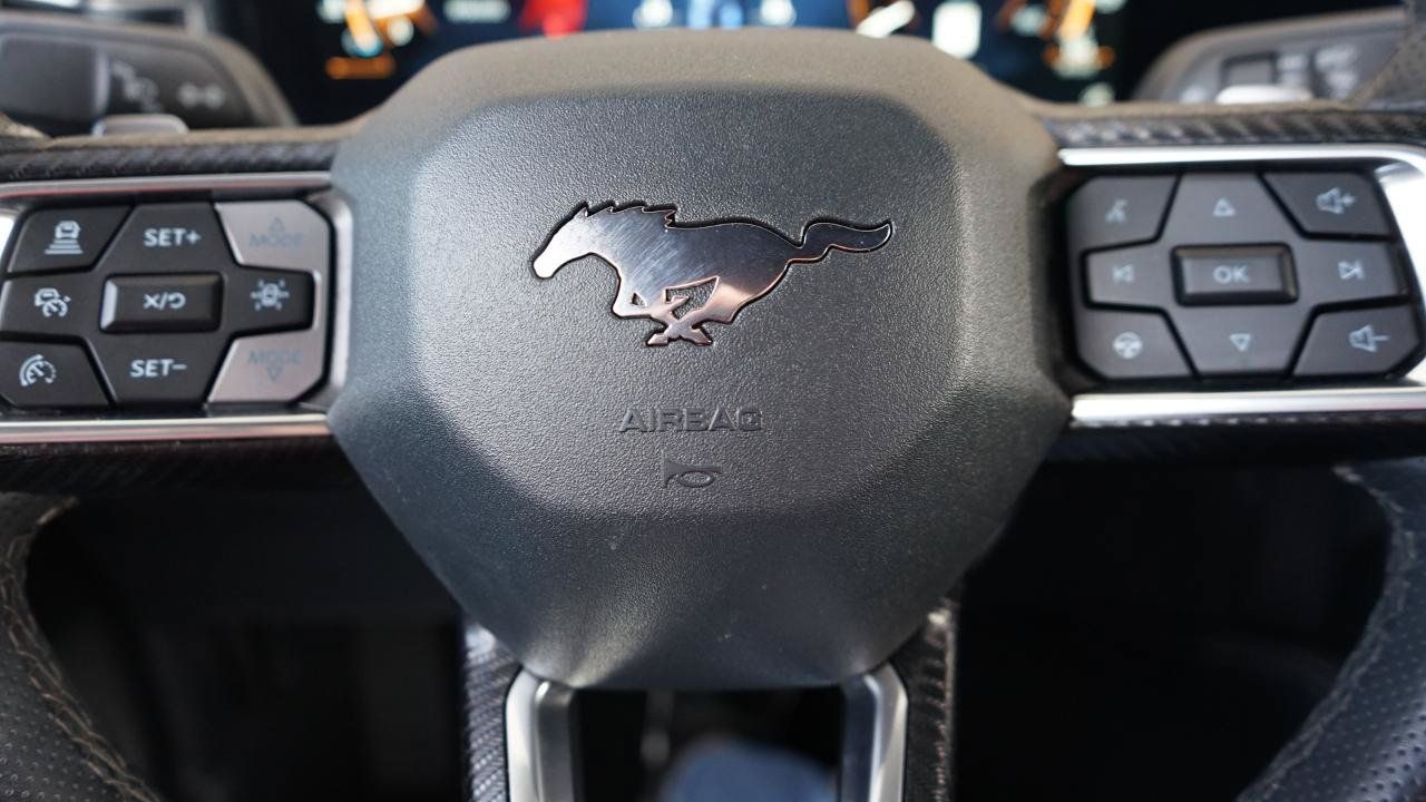 Used 2025 Ford Mustang GT Premium RWD image 18