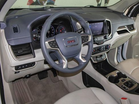 Used 2023 GMC Terrain Denali image 6