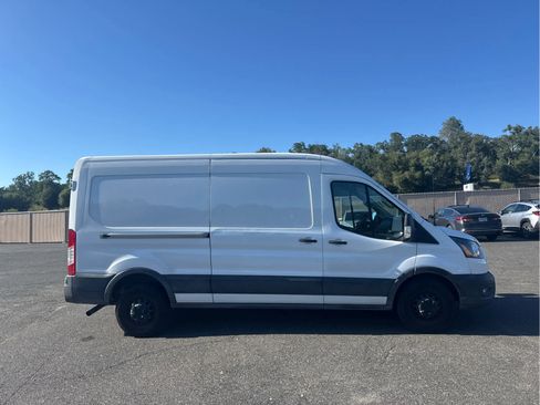 Used 2022 Ford Transit 350 Medium Roof AWD image 4