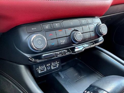 Used 2022 Dodge Durango R/T w/ Blacktop Package AWD/4WD image 15