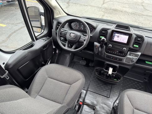 Used 2025 RAM ProMaster 2500 w/ Convenience Group FWD image 22