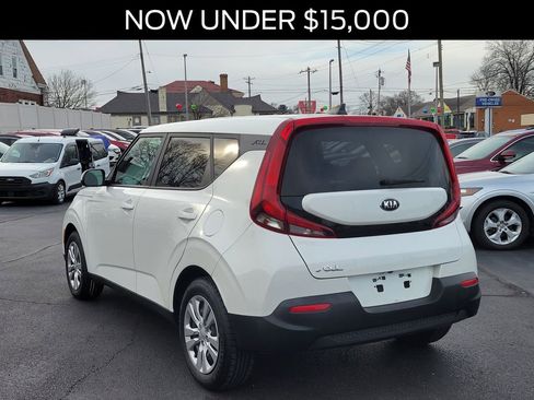 Used 2020 Kia Soul FWD image 3