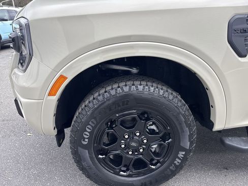 New 2025 Ford Ranger XLT w/ Equipment Group 301A High AWD/4WD image 18