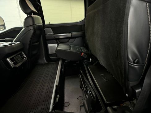 Used 2024 Ford F350 Platinum image 27