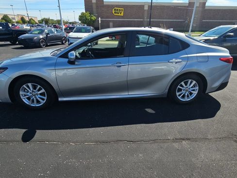 Certified 2025 Toyota Camry LE w/ Convenience Package FWD image 6