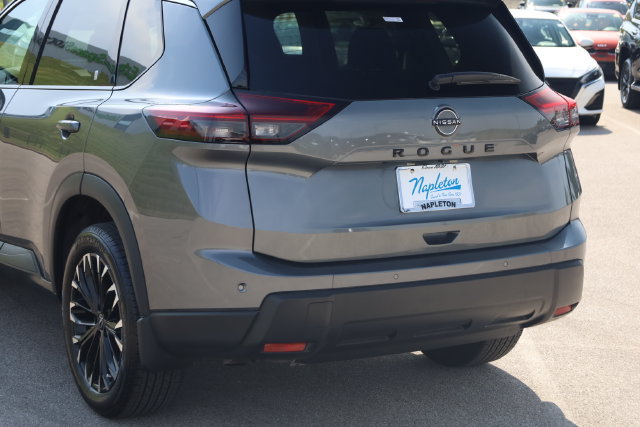Used 2026 Nissan Rogue Dark Armor FWD image 7