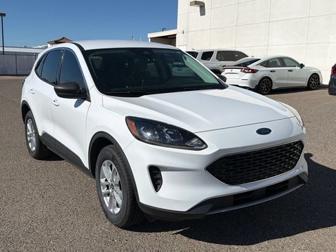Used 2022 Ford Escape SE w/ Cold Weather Package AWD/4WD image 6