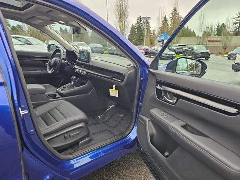 Used 2025 Honda CR-V EX-L image 12
