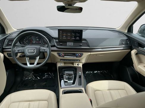 Used 2022 Audi Q5 2.0T Premium w/ Convenience Package image 10