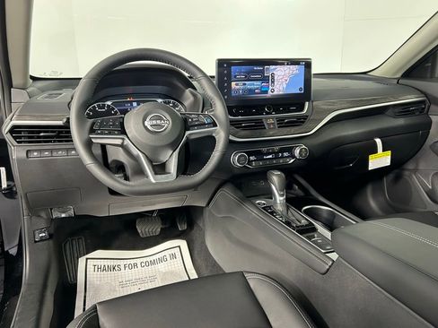 Used 2025 Nissan Altima 2.5 SL image 16
