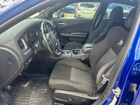 Used 2021 Dodge Charger Scat Pack w/ Navigation & Travel Group RWD image 5