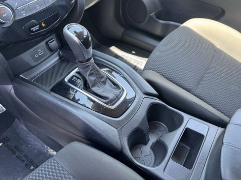 Used 2021 Nissan Rogue Sport S AWD/4WD image 26