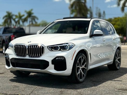 Used 2021 BMW X5 xDrive40i w/ M Sport Package image 1