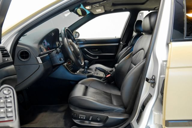 Used 2003 BMW M5 RWD image 5