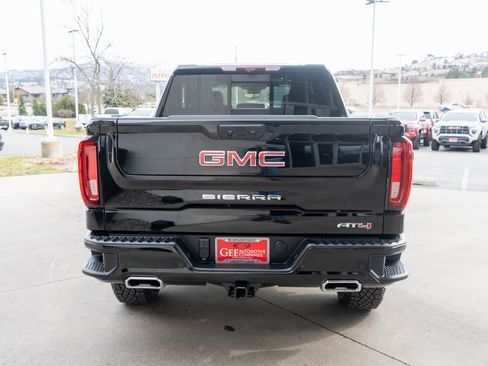Used 2024 GMC Sierra 1500 AT4 w/ Technology Package image 6