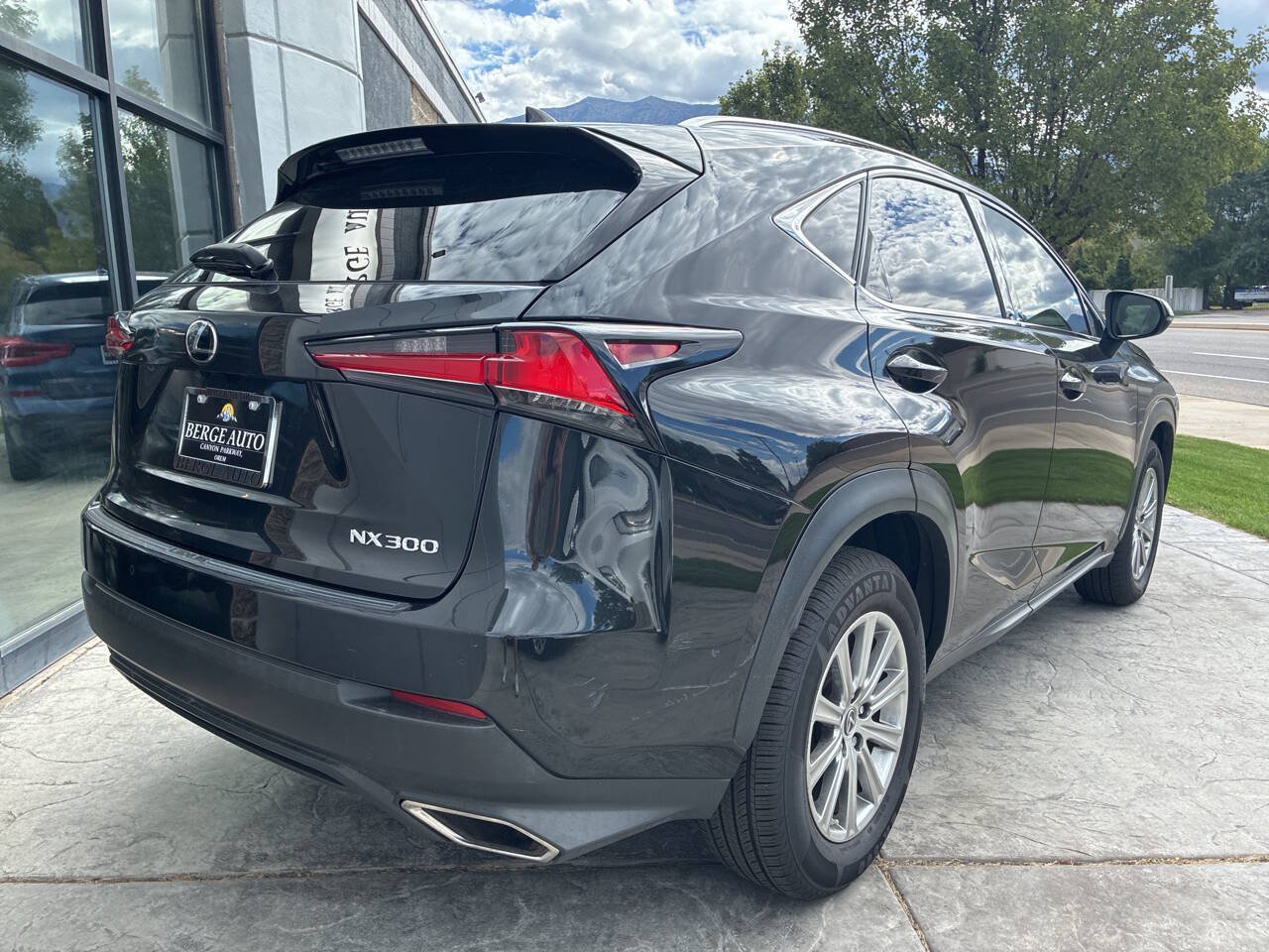Used 2018 Lexus NX 300 FWD w/ Comfort Package image 5