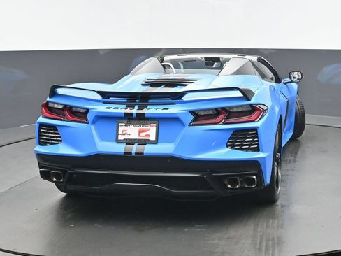 Used 2022 Chevrolet Corvette Stingray Premium Conv w/ Z51 Performance Package RWD image 4