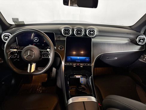 Used 2023 Mercedes-Benz GLC 300 4MATIC image 12
