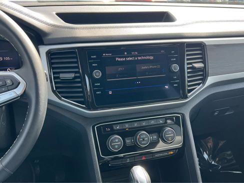 Used 2023 Volkswagen Atlas SE image 36