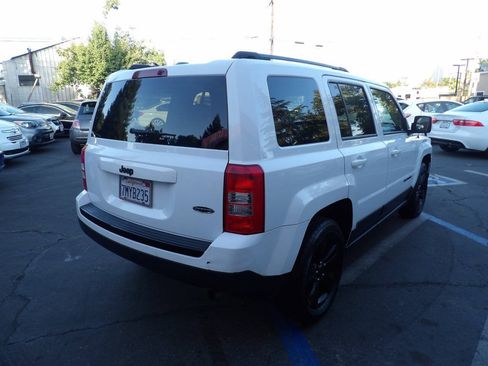 Used 2015 Jeep Patriot Sport w/ Power Value Group FWD image 3