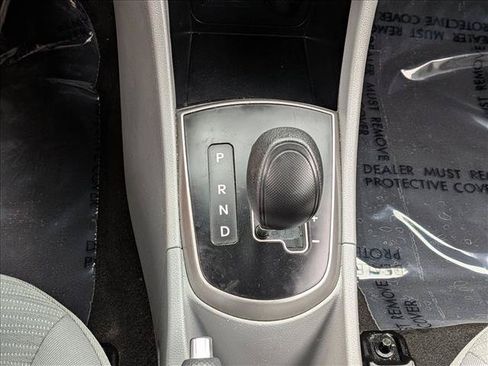 Used 2016 Hyundai Accent SE FWD image 12
