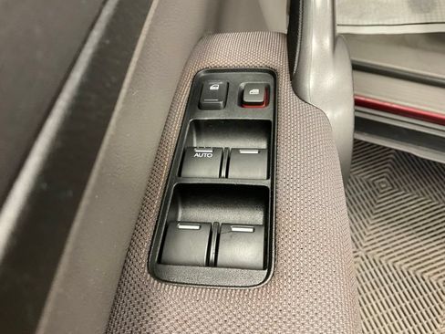 Used 2009 Honda CR-V LX image 12