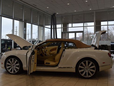 Used 2013 Bentley Continental GT image 19