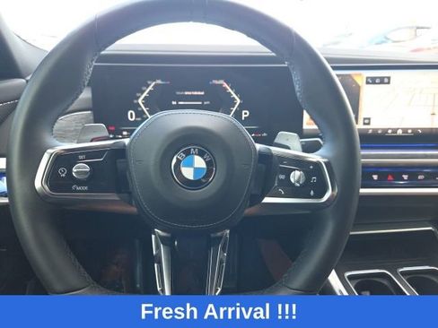 Used 2023 BMW 740i RWD image 13