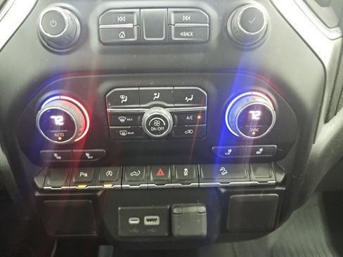 Used 2022 Chevrolet Silverado 1500 LT image 7
