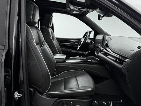 Used 2023 Cadillac Escalade ESV Sport image 26