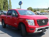 Used 2021 Nissan Titan SV w/ SV Convenience Package image 3