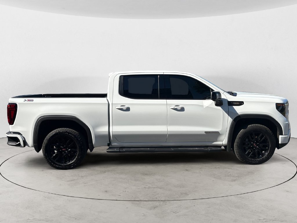 Used 2025 GMC Sierra 1500 Elevation w/ Elevation Premium Package AWD/4WD image 4
