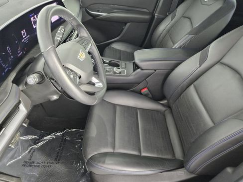 Used 2024 Cadillac XT4 Sport image 15