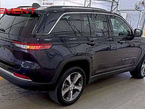 Used 2022 Jeep Grand Cherokee Limited 4xe AWD/4WD image 6