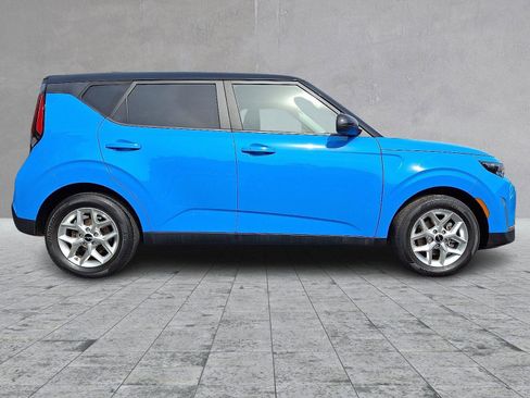 Used 2023 Kia Soul S image 7