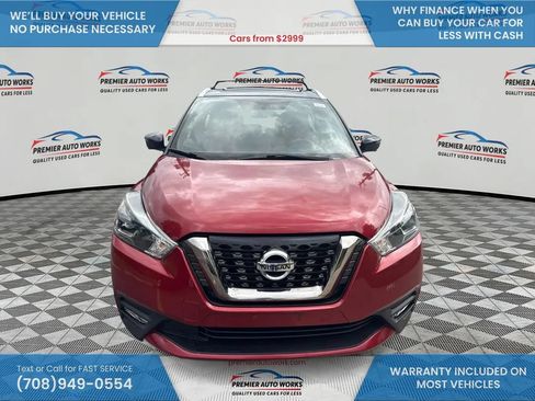 Used 2018 Nissan Kicks SR w/ Exterior Package FWD image 2