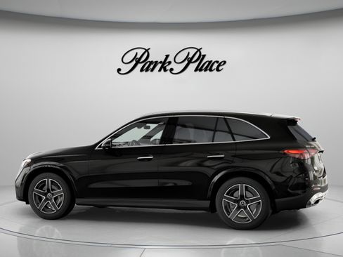 Certified 2026 Mercedes-Benz GLC 300 image 9